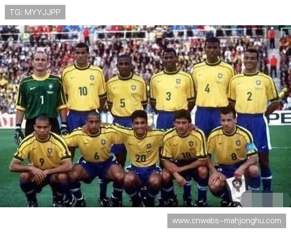 赛前准备特写：努诺的三种颜色墨水笔记与战术细节安排